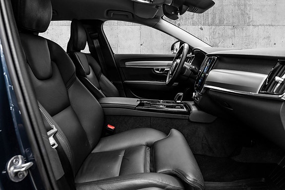Volvo V90 13 of 29