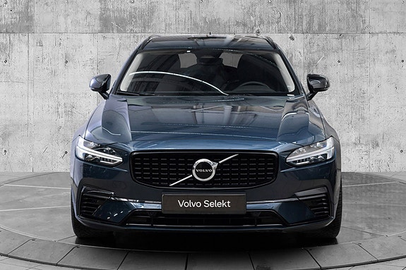 Volvo V90 4 of 29