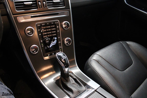 Volvo XC60 22 of 30