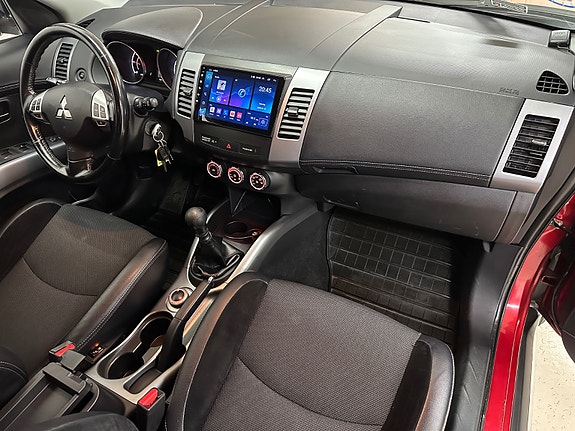 Mitsubishi Outlander 29 of 30