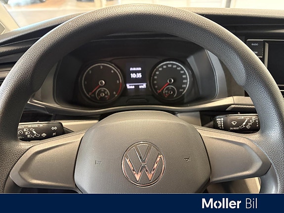 Volkswagen Transporter 10 of 14