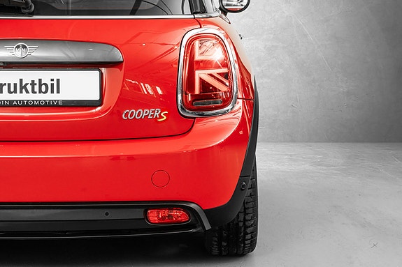 MINI Cooper SE 9 of 23