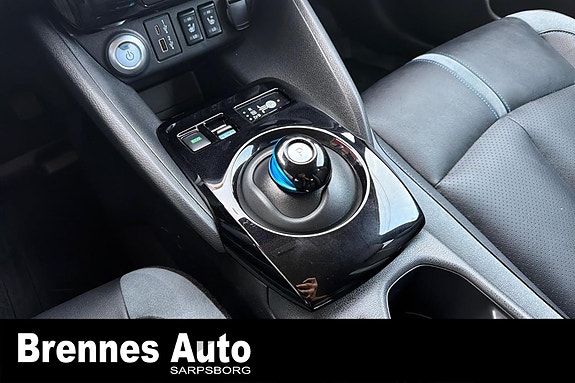 Nissan Leaf 18 of 22