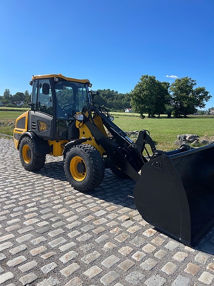 JCB 407 T4 5 of 5