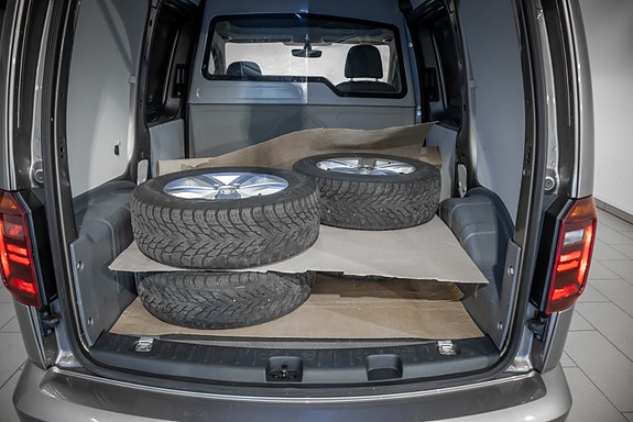 Volkswagen Caddy 26 of 27