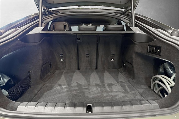 BMW i4 14 of 22