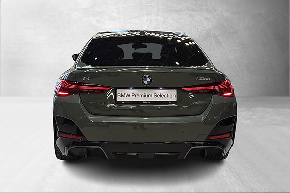 BMW i4 3 of 22