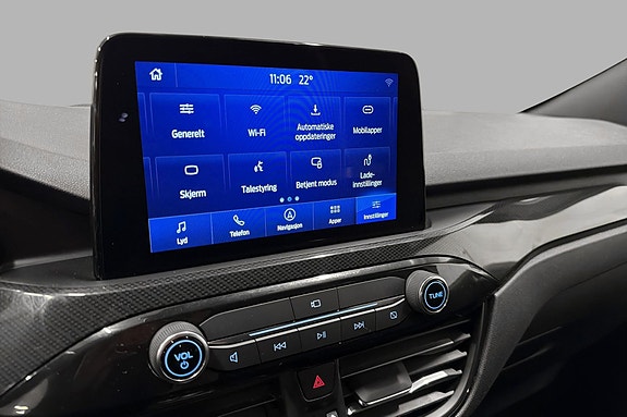 Ford Kuga 21 of 25