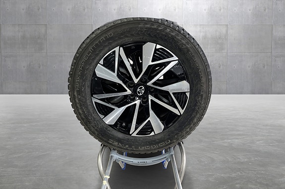 Toyota bZ4X 21 of 22