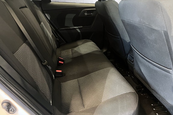 Toyota Auris 16 of 19