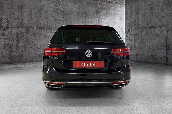 Volkswagen Passat 5 of 13