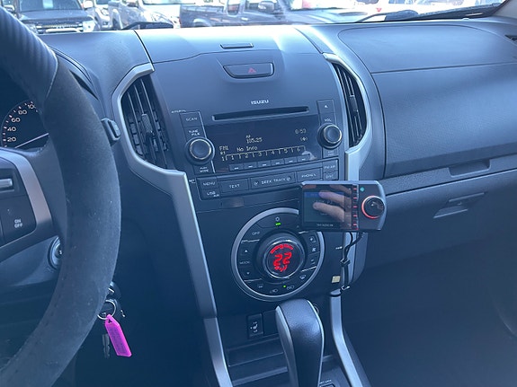 Isuzu 19 of 30