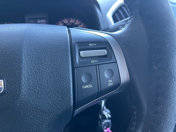 Isuzu 13 of 30