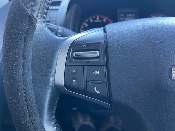 Isuzu 12 of 30