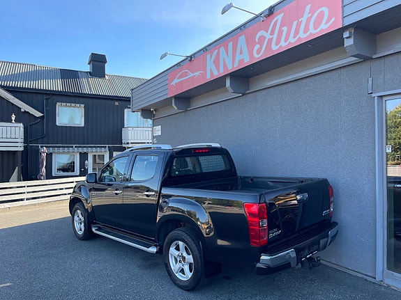 Isuzu 4 of 30