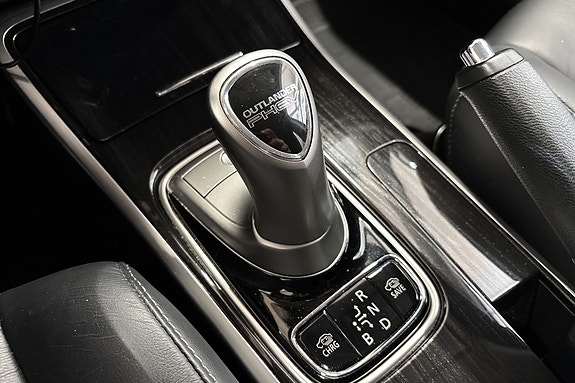 Mitsubishi Outlander 25 of 30