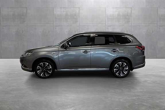 Mitsubishi Outlander 2 of 30