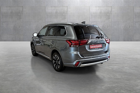 Mitsubishi Outlander 3 of 30