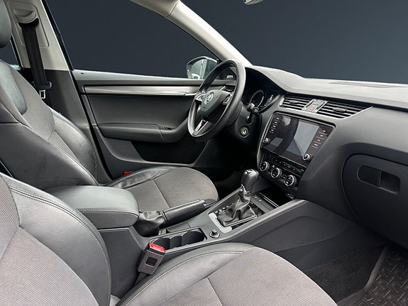 Skoda Octavia 12 of 30