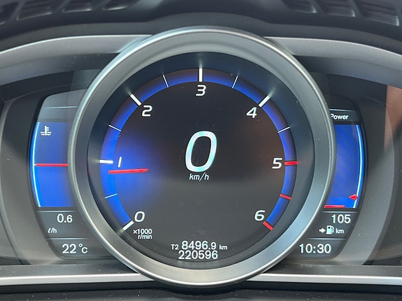 Volvo V40 19 of 22