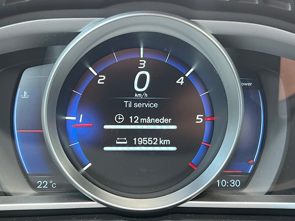 Volvo V40 20 of 22