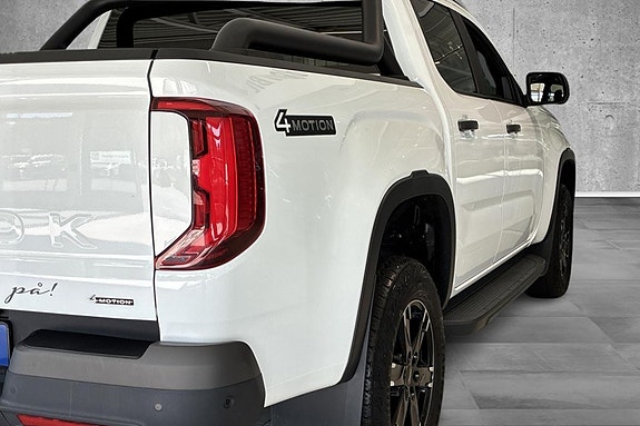 Volkswagen Amarok 10 of 14