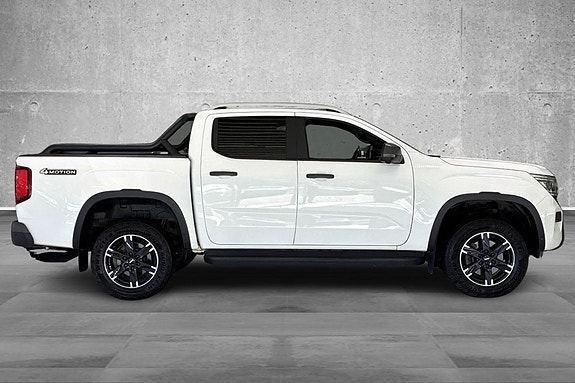 Volkswagen Amarok 12 of 14