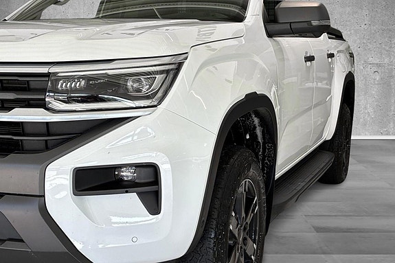 Volkswagen Amarok 4 of 14