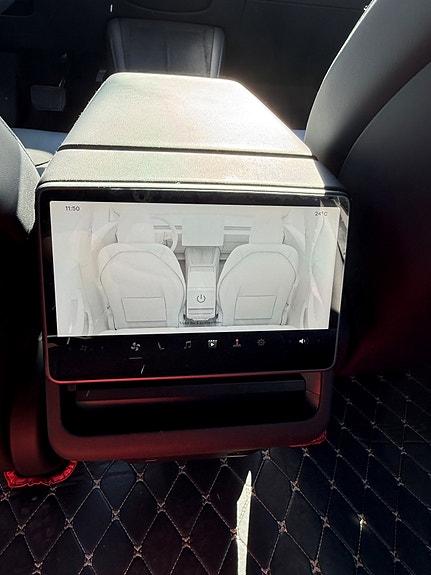 Tesla Model 3 5 of 9