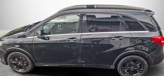 Mercedes-Benz B250 e 2 of 22