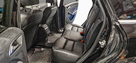 Mercedes-Benz B250 e 16 of 22