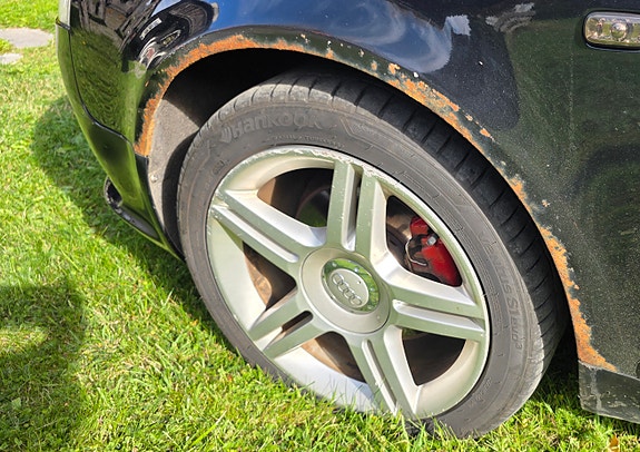 Audi A4 9 of 16