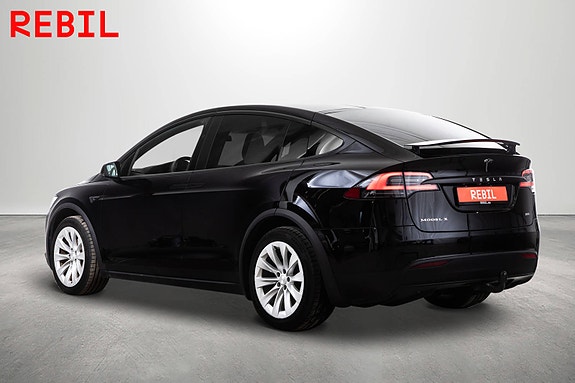 Tesla Model X 5 of 30