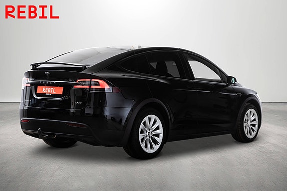 Tesla Model X 7 of 30