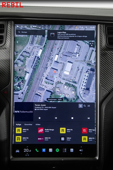 Tesla Model X 19 of 30