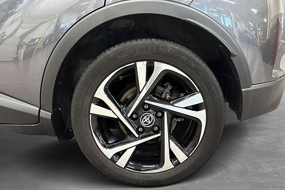 Toyota C-HR 19 of 30