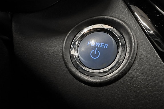 Toyota C-HR 23 of 30