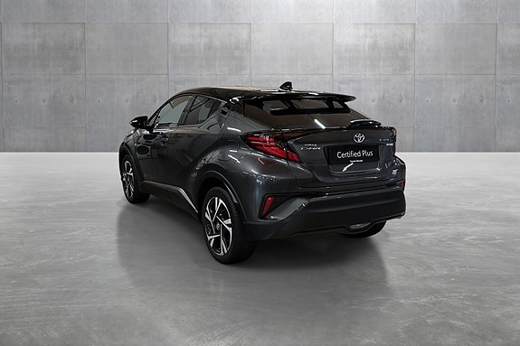 Toyota C-HR 3 of 30