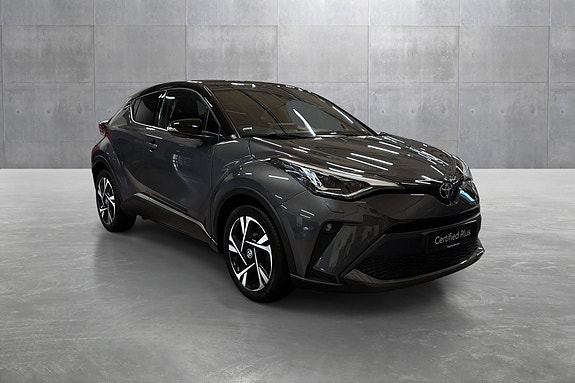 Toyota C-HR 7 of 30