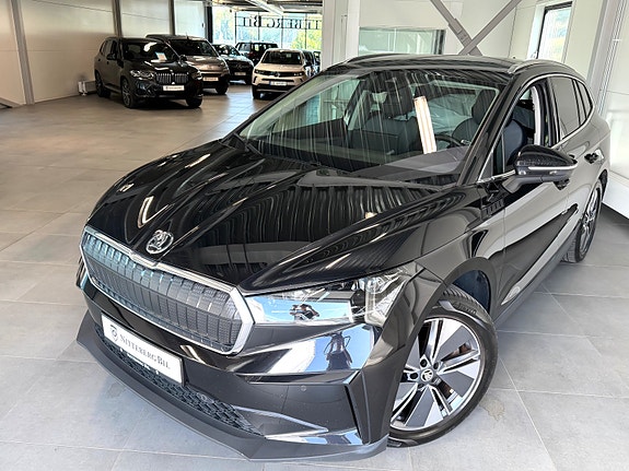 Skoda Enyaq 2 of 17