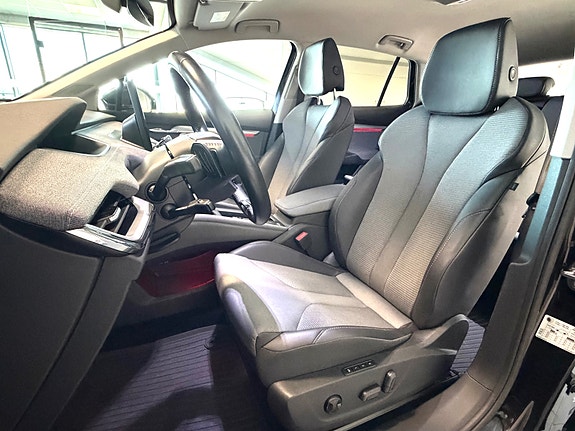 Skoda Enyaq 10 of 17