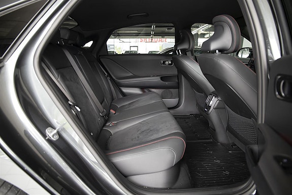 Hyundai Ioniq 6 24 of 27