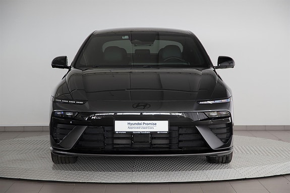 Hyundai Ioniq 6 2 of 27