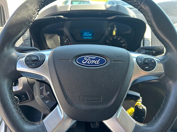 Ford Transit 10 of 23