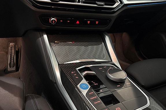 BMW i4 26 of 30