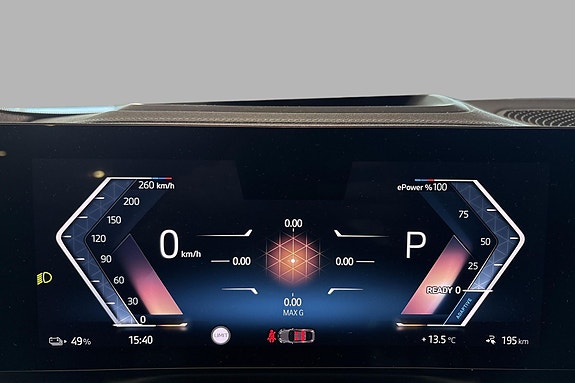 BMW i4 13 of 30