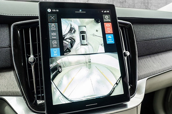 Volvo XC90 22 of 30
