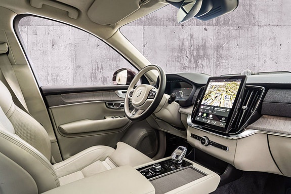 Volvo XC90 30 of 30