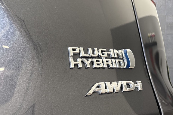 Toyota RAV4 Plug-in Hybrid 22 of 30
