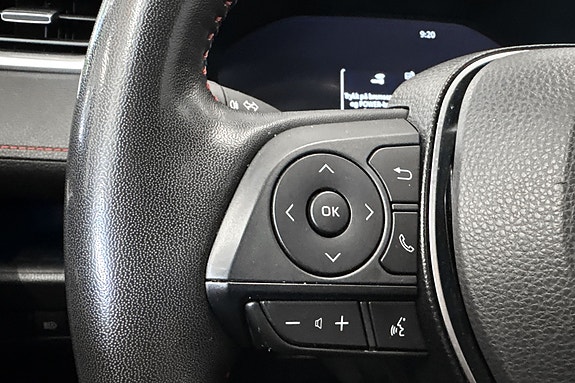 Toyota RAV4 Plug-in Hybrid 29 of 30